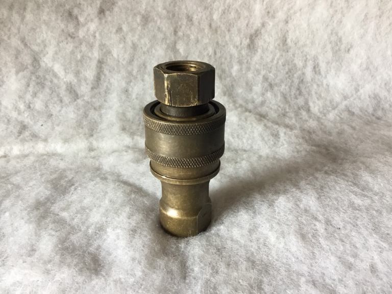 Hyd oil quick release coupling in brass