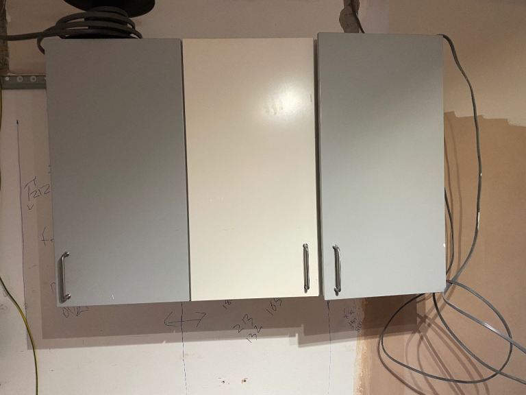 Free kitchen wall units. Maybe ikea? 