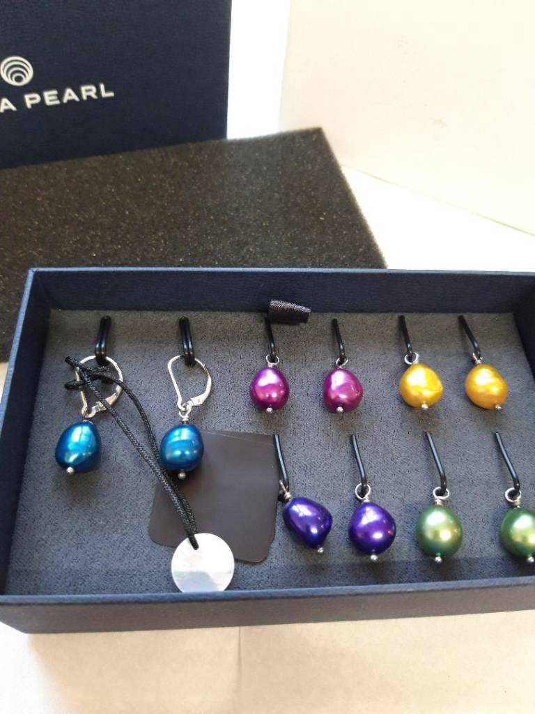 Brand new Lara Pearl earring set. New low Price!!!