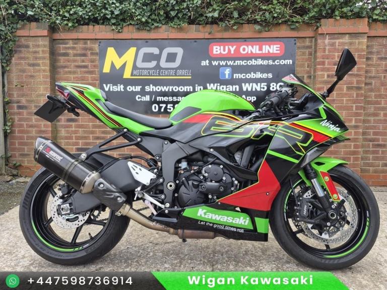 Kawasaki Ninja ZX-636 Performance 25reg 1850miles FSH graphics kit and lots m...