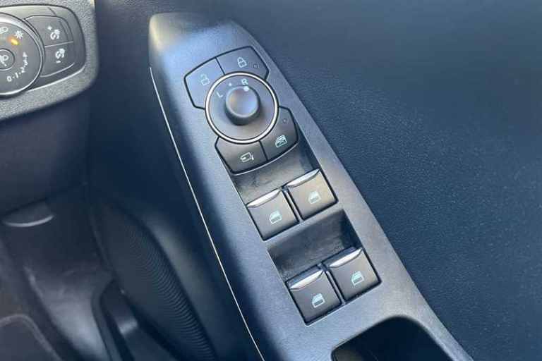 2022 Ford Puma 1.0 EcoBoost Hybrid mHEV Titanium 5dr DCT HATCHBACK PETROL Automatic