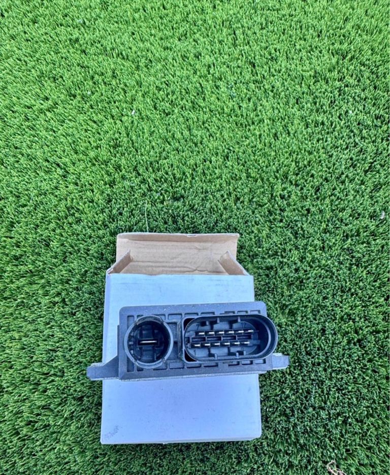 mercedes Chrysler 300c Jeep Crd 3.0 V6 Glow Plug Relay Mopar Glowplug Relay