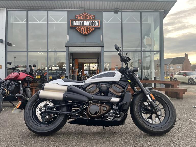 2021 Harley-Davidson Sportster S RH1250S Colour Option (21.5MY) Custom Cruiser PETROL Manual