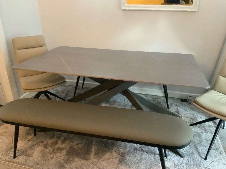 Dining Table + 2 Benches