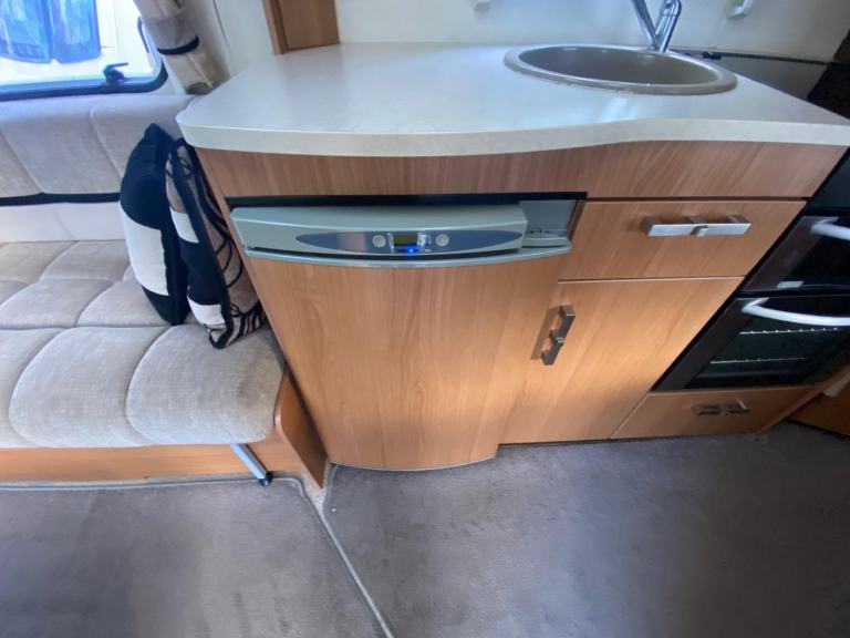 PEUGEOT BOXER AUTOCRUISE STARSTREAM - 2011 - FIXED BED - JUST 16000 MILES - VGC 