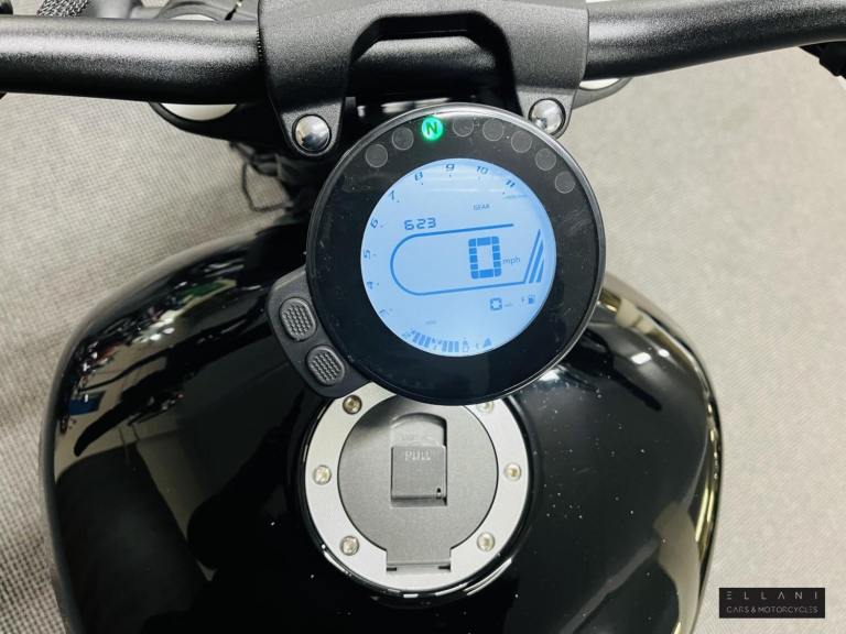 2025 Keeway RKV 125 C 125 Custom Cruiser Petrol Manual Euro 5 (12 ps) Custom Cruiser Petrol Manual