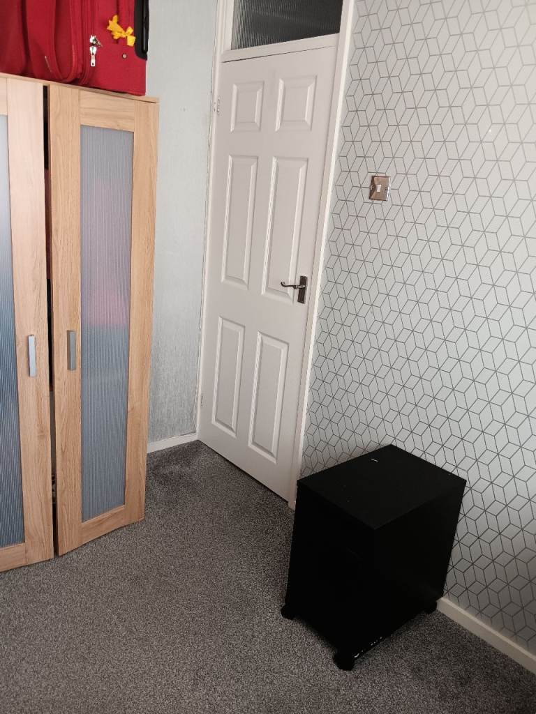 Single room for rent 