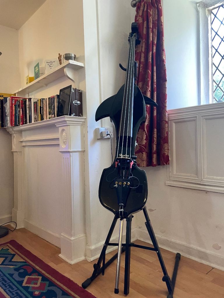 Harley Benton Electric Upright bass