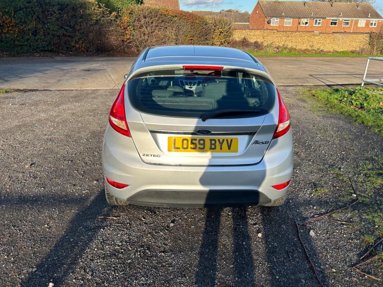 2009 Ford Fiesta 1.4 Zetec 5dr HATCHBACK Petrol Manual