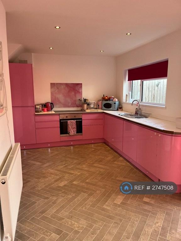 2 bedroom house in Whitland Road, Bristol, BS13 (2 bed) (#2747508)