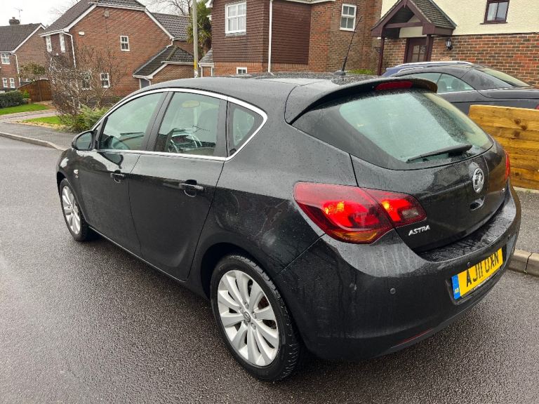 Vauxhall Astra, Elite, leather, manual, 5 door, 2011, low miles 65k, long MOT, new clutch