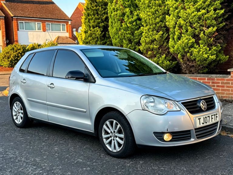 Volkswagen Polo Petrol Automatic Car 