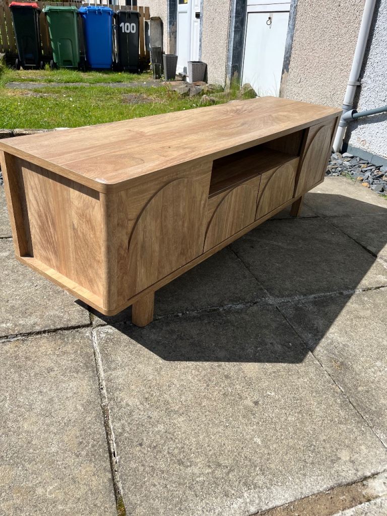 Tv unit