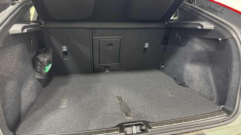 2025 Volvo EC40 Single Motor Extended Range 78kWh Plus SUV 5dr Electric Auto (252 ps) ESTATE Elec...