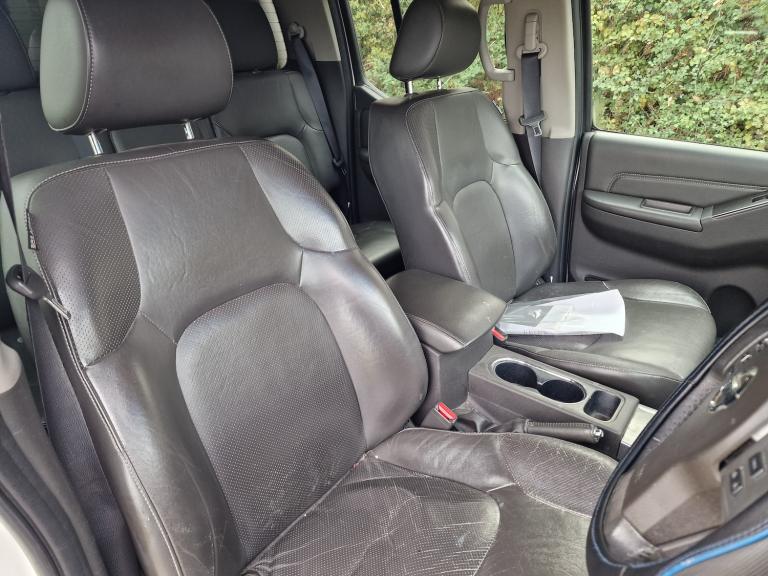 2014 Nissan Navara Automatic LWB 5 Seat Double Cab  Drives Perfect  12mth MOT