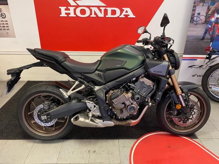 2024 HONDA CB650R E-CLUTCH