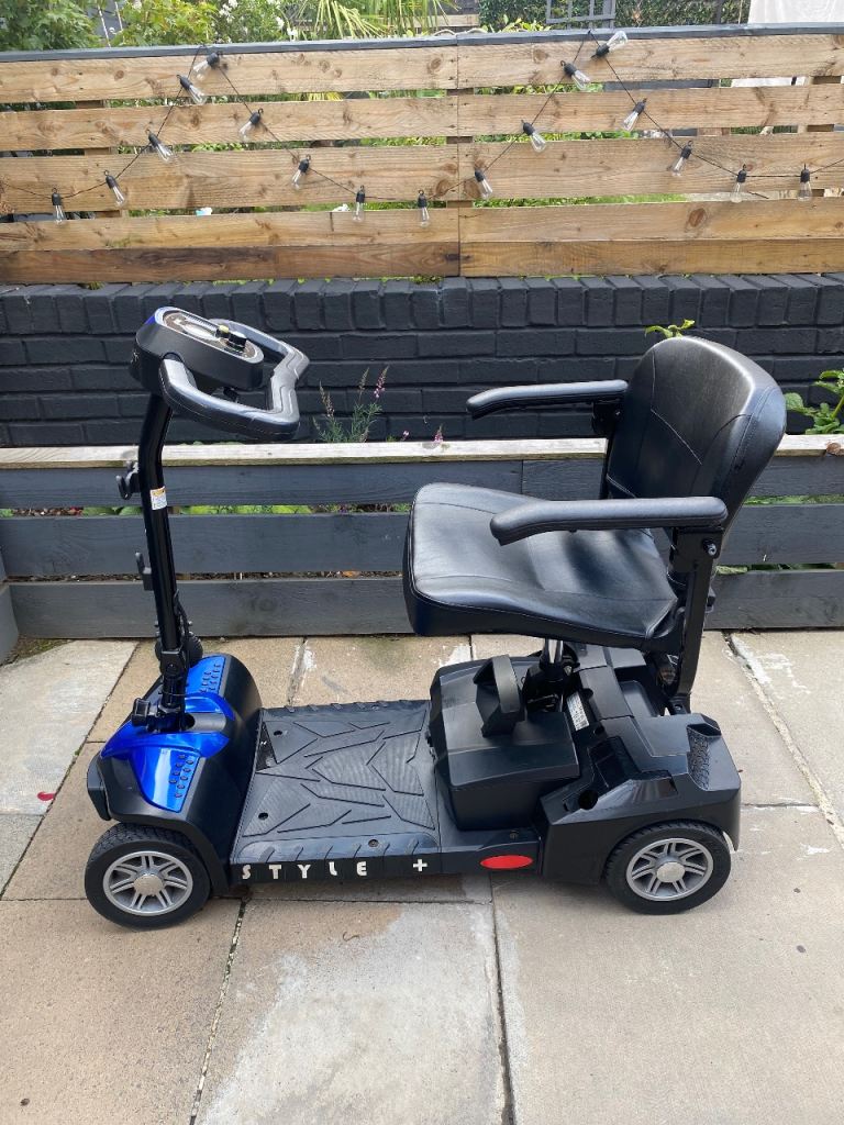 Mobility scooter excellent condition battery operated charger