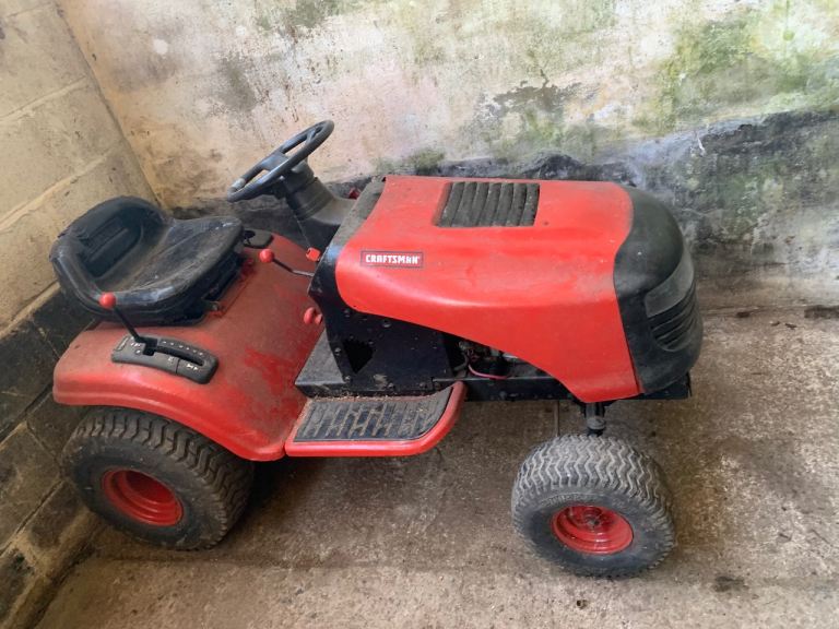 Craftsman racing ride on mower