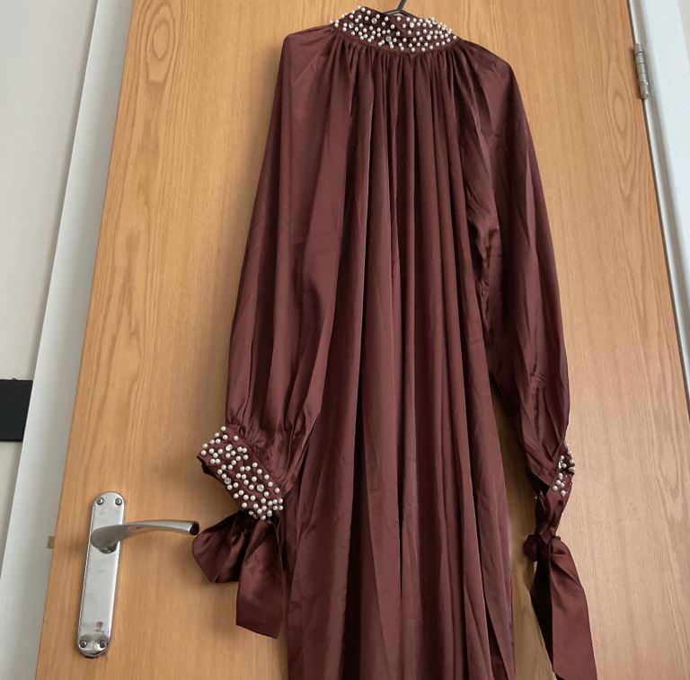 Abaya Kaftan dubai style New Maxi Dress Dark Brown size Small and Medium. 