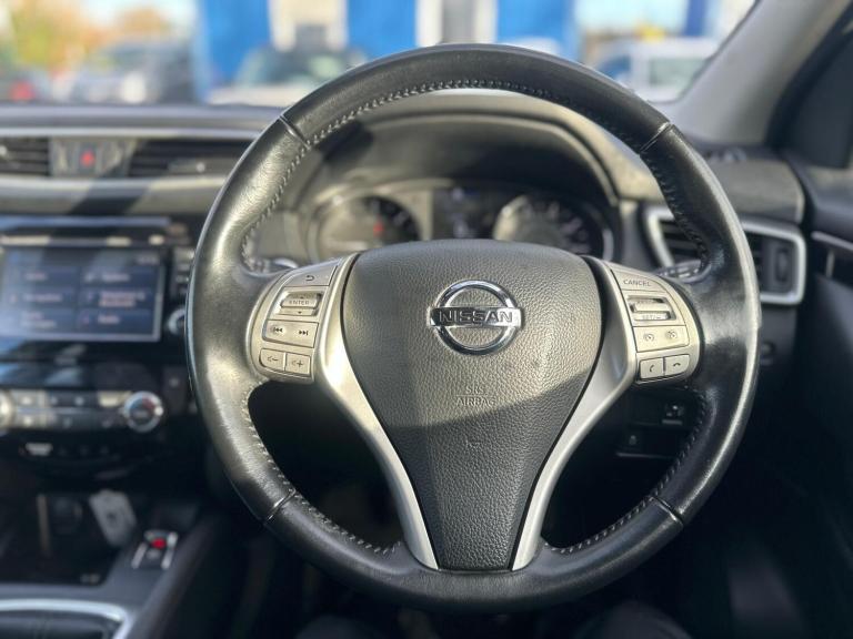 2015 Nissan Qashqai 1.5 dCi N-Tec+ 5dr HATCHBACK DIESEL Manual