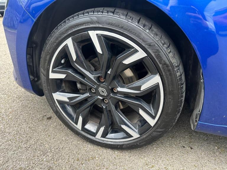  Renault Clio techno TCe 90 ^MY24] Petrol Manual