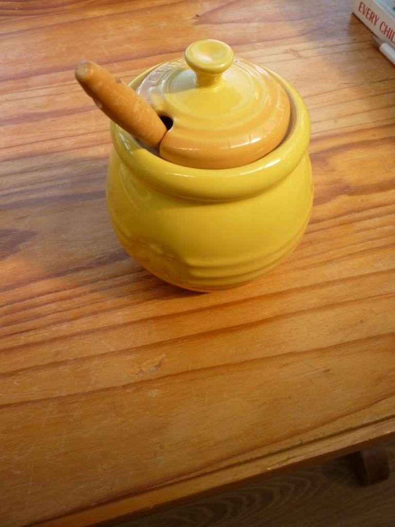 Le Creuset honey pot and dipper