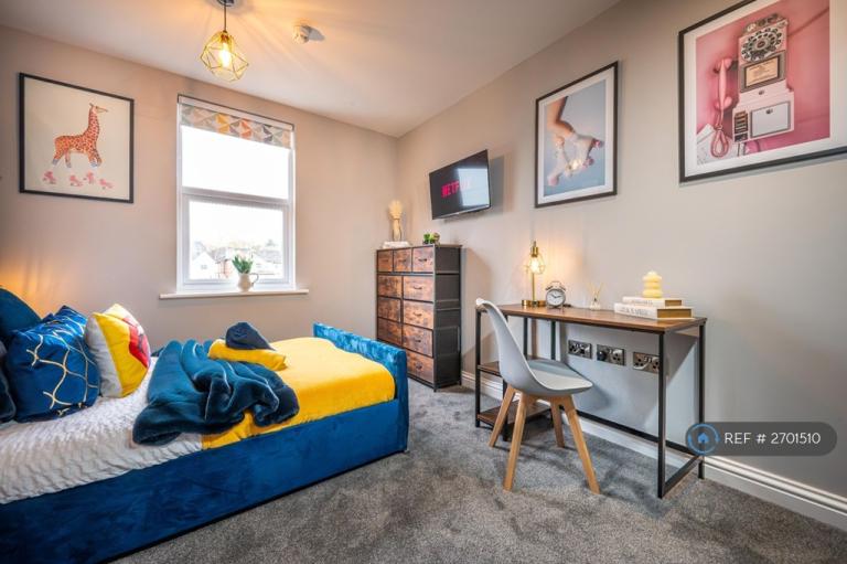 1 bedroom in Euclid Street, Swindon, SN1 (#2701510)