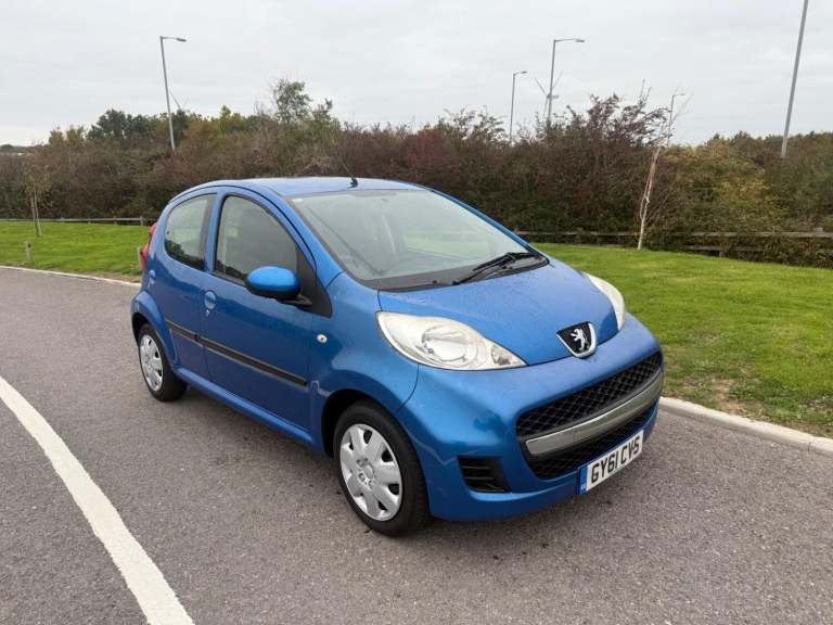 image for PEUGEOT 107 1.0 12V Urban 2011