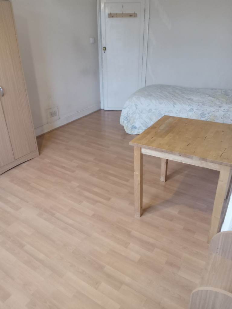 Alperton single room