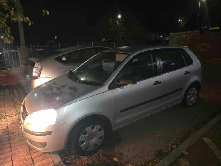 Silver Volkswagen, POLO, Hatchback, 2006, Manual, 1422 (cc), 5 doors