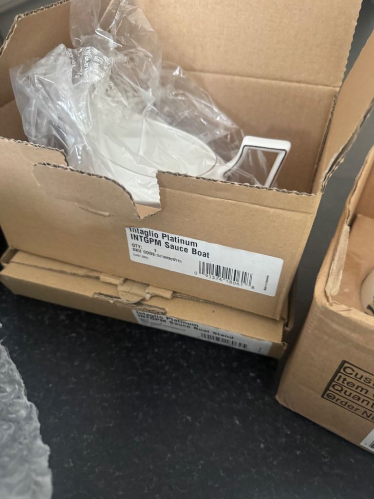 Various kitchen items