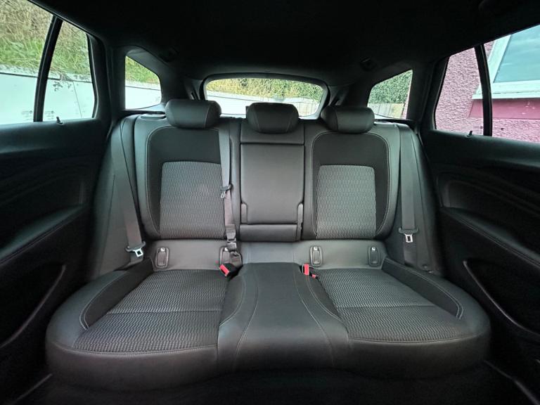 2017 Vauxhall Insignia 2.0 Turbo D SRi Vx-line Nav 5dr ESTATE Diesel Manual