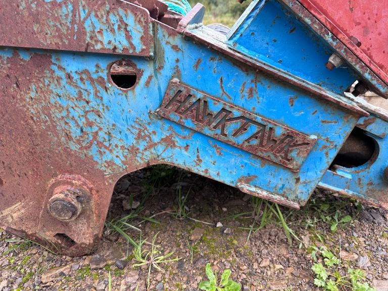 Hawk Fawk Crusher Bucket