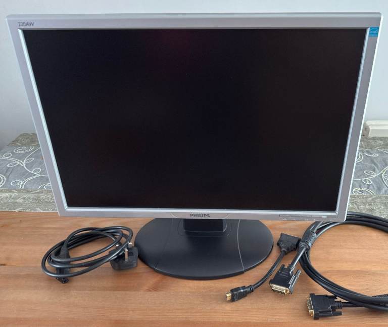 Philips 22" Monitor (1680x1050) - Excellent Condition + HDMI & DVI Cables