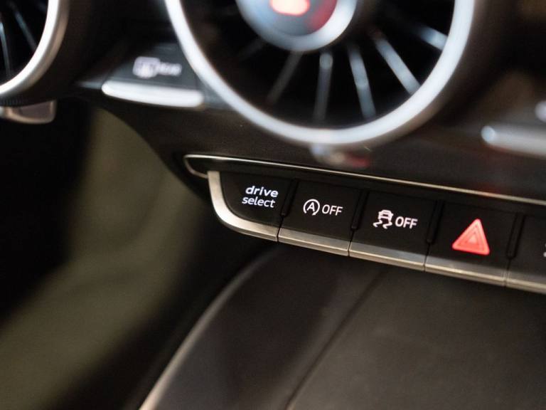 2017 Audi TT 1.8 TFSI Black Edition Coupe 3dr Petrol Manual Euro 6 (s/s) (180 ps) Coupe Petrol Ma...