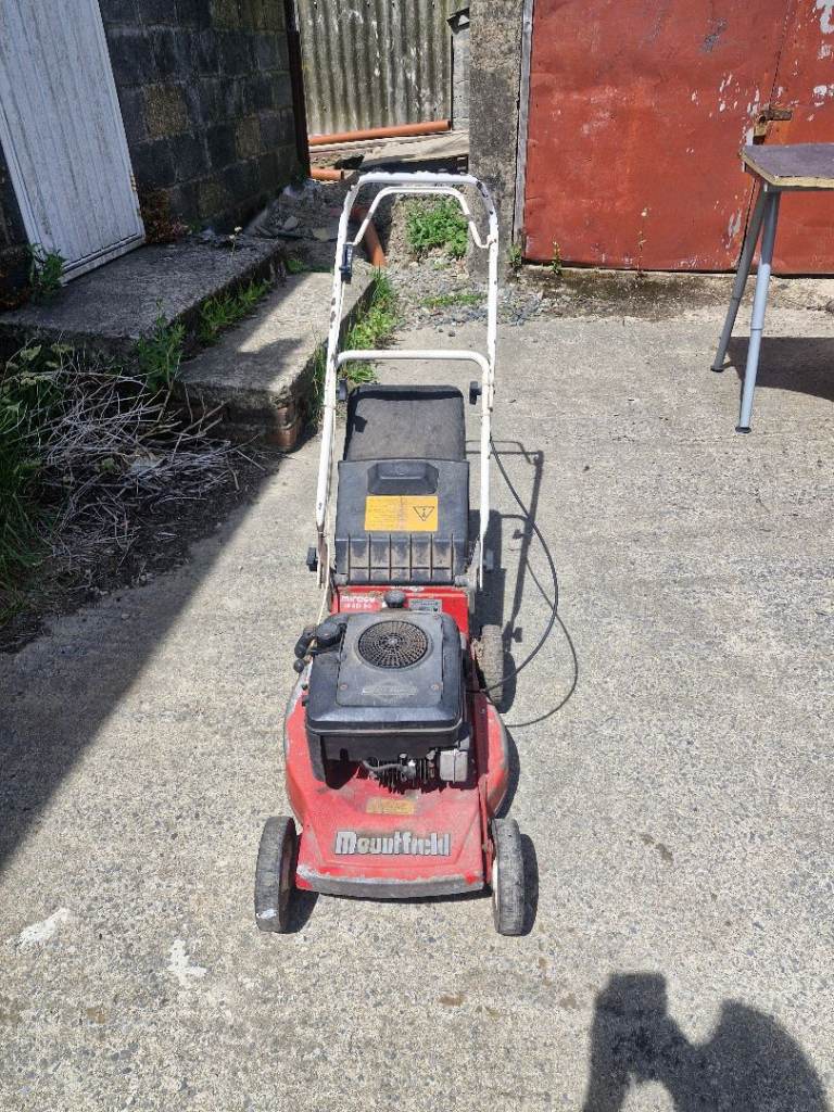 Mountfield self propelled lawnmower 