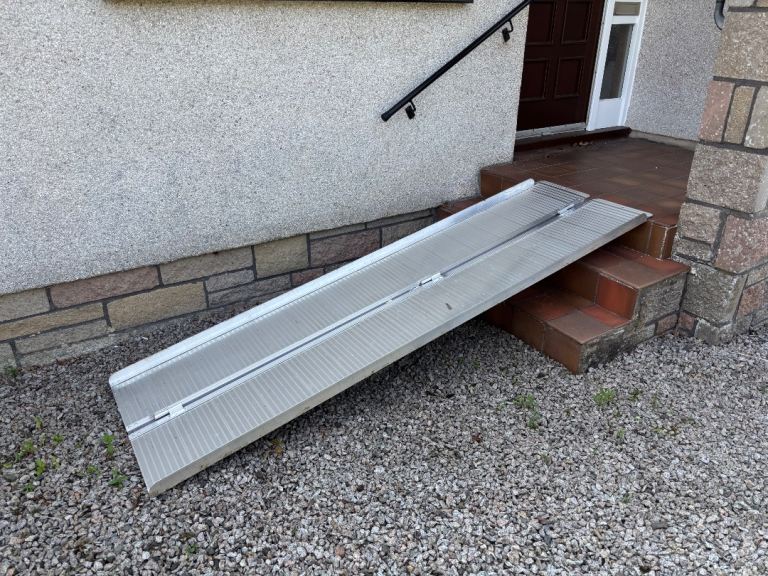 Portable Wheelchair Ramp – 8ft