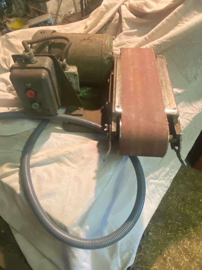 Linisher / Belt Sander