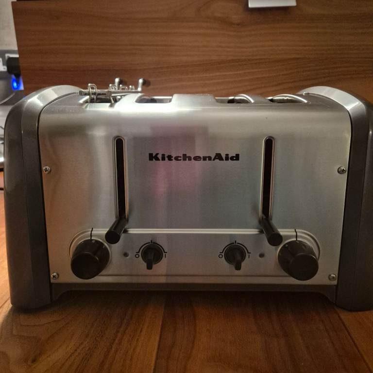 KitchenAid 4-slice toaster