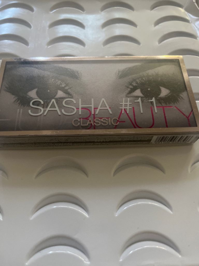Sasha Beauty Classic #11 Eyelashes – New