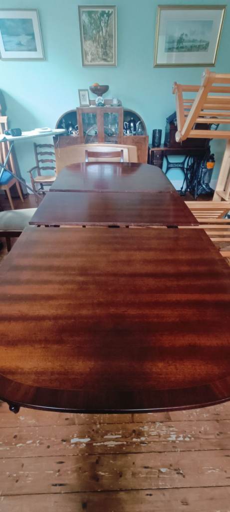 McIntosh reproduction dinning table and 6 chairs 