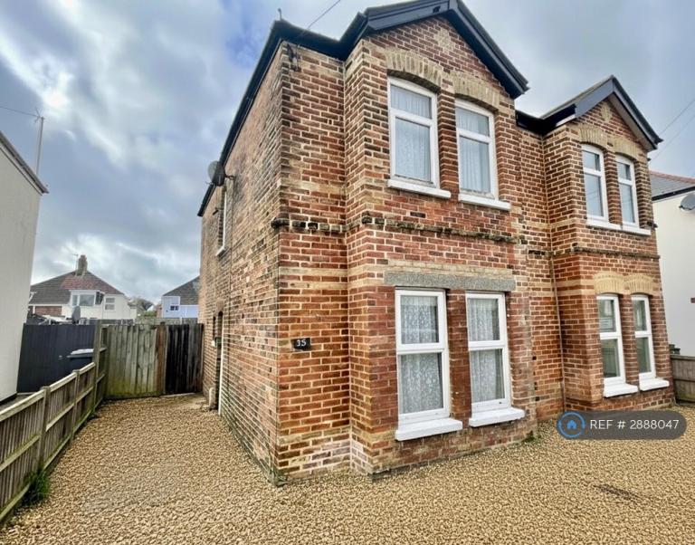 2 bedroom house in Nortoft Road, Bournemouth, BH8 (2 bed) (#2888047)