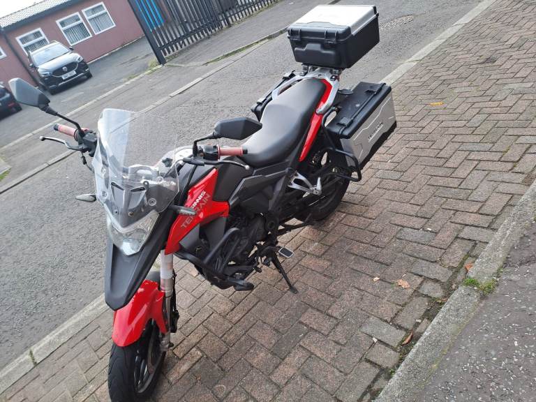 Sinnis, TERRAIN, 2018, 125 (cc)