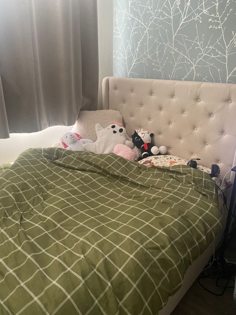 Double bed