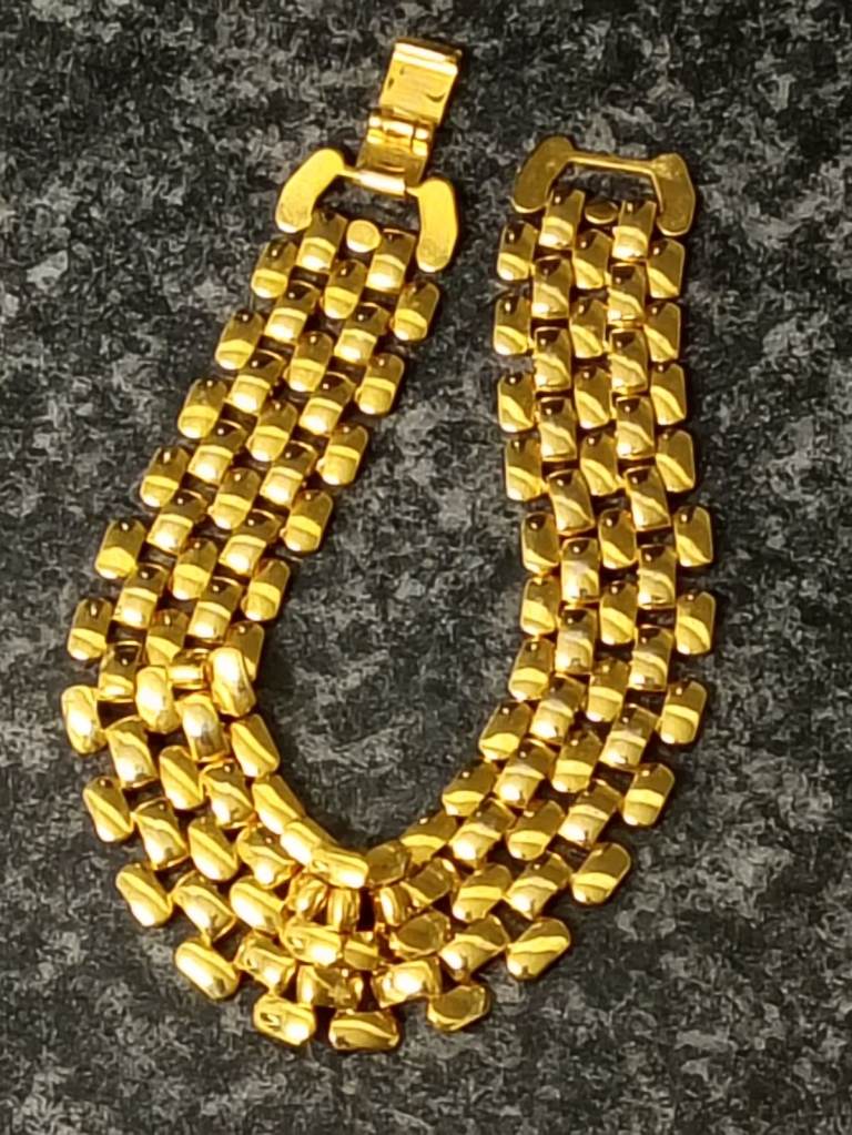 Vintage heavy gold plated bracelet 7.8 inch 