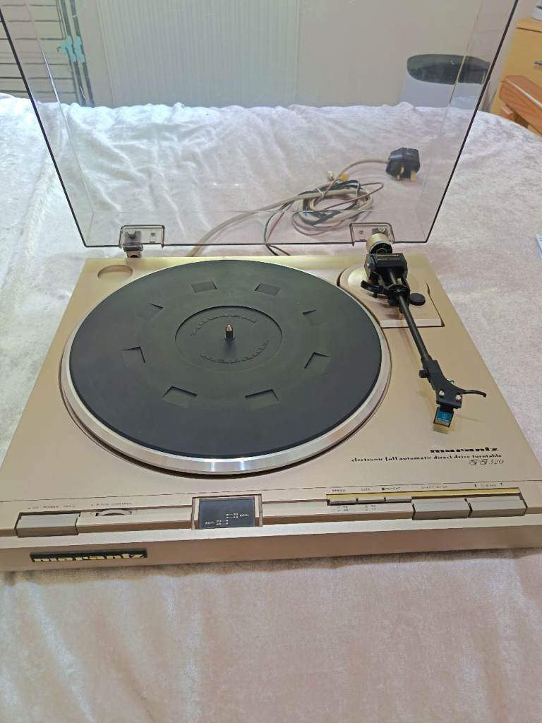Marantz TT320 Direct Drive Automatic vintage Turntable 