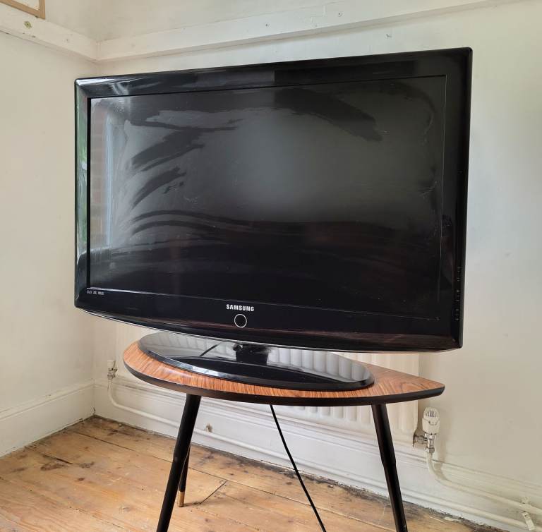 36" Samsung TV