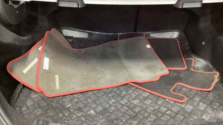 2012 Mercedes-Benz C Class C250 CDI BlueEFFICIENCY AMG Sport Plus 4dr Auto SALOON DIESEL Automatic