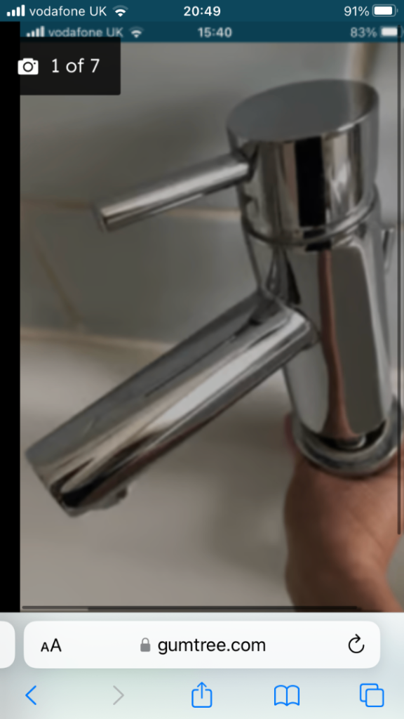 Bathroom mono mixer tap 