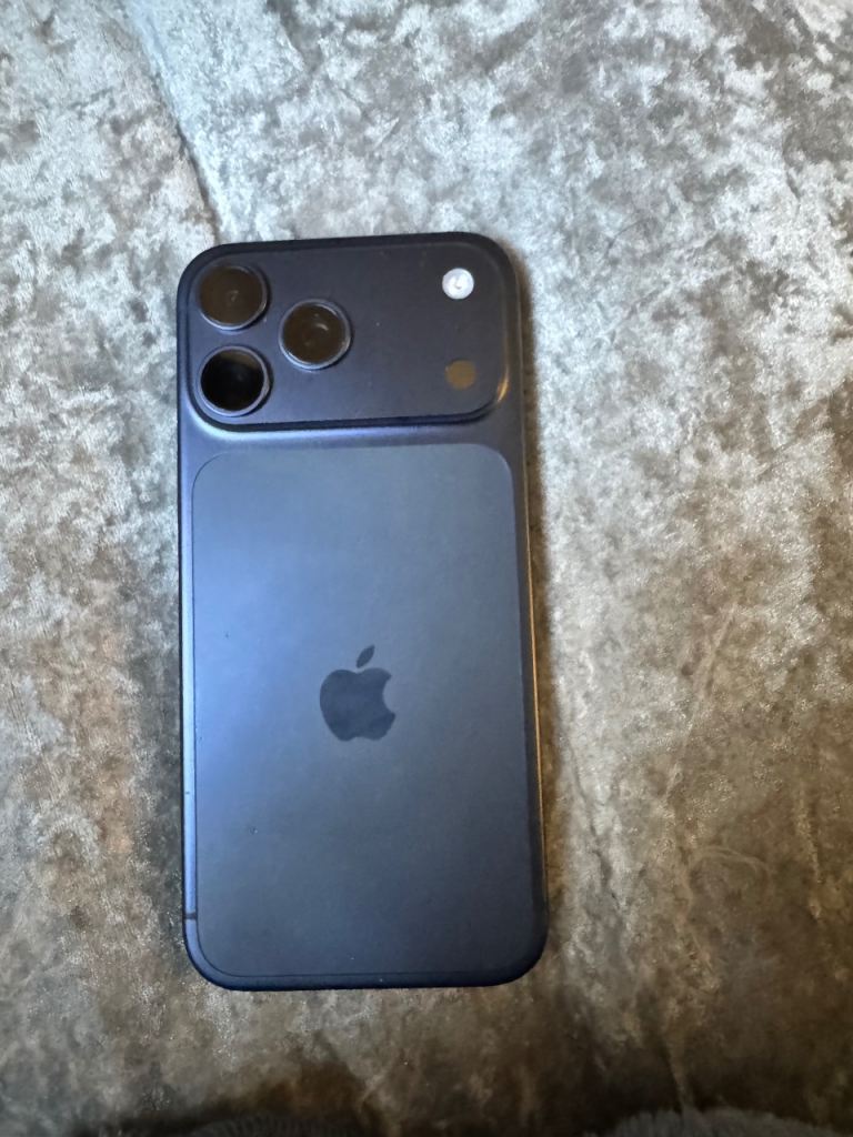 iPhone 17 pro max 256 gb blue new unlocked 